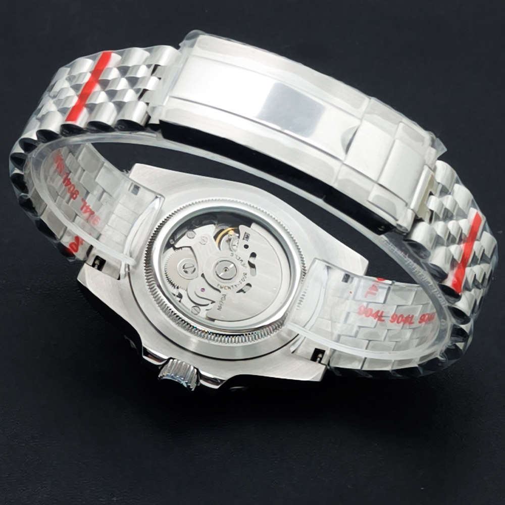 นาฬิกาดำน้ำระบบอัตโนมัติ NH70  - Stainless Bracelet Diver บทวิจารณ์และราคา